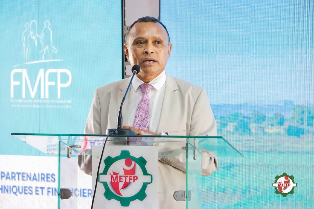 𝗠𝗘𝗧𝗙𝗣 – 𝗙𝗠𝗙𝗣 – 𝗔𝗙𝗗 : 𝟭𝟮𝟳 𝗠𝗔𝗜̂𝗧𝗥𝗘𝗦 𝗗’𝗔𝗣𝗣𝗥𝗘𝗡𝗧𝗜𝗦𝗦𝗔𝗚𝗘 𝗖𝗘𝗥𝗧𝗜𝗙𝗜𝗘́𝗦