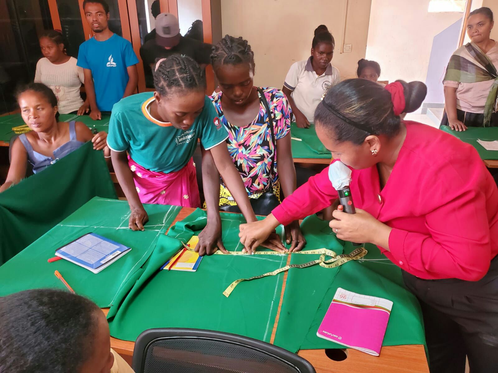 fiofanana "AMB " Coupe et Couture na "zaitra "